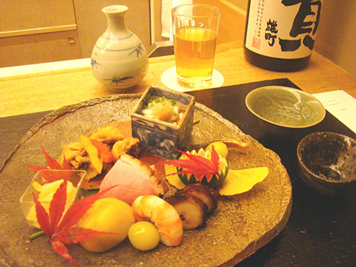 03 料理と、選りすぐりの日本酒、そして和紅茶が愉しめる